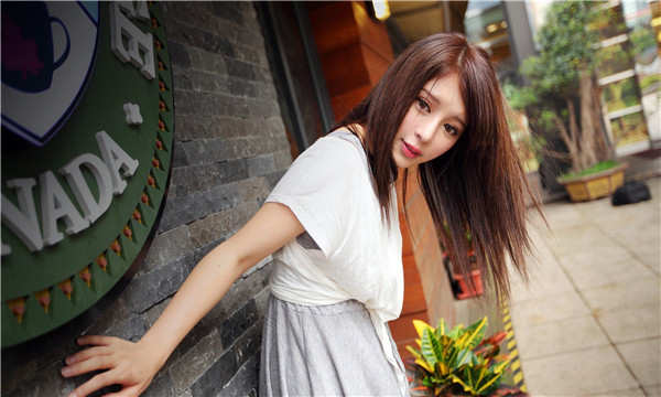 翔安想找一个女性生孩子给报酬-｛找个女人生孩子多少钱｝